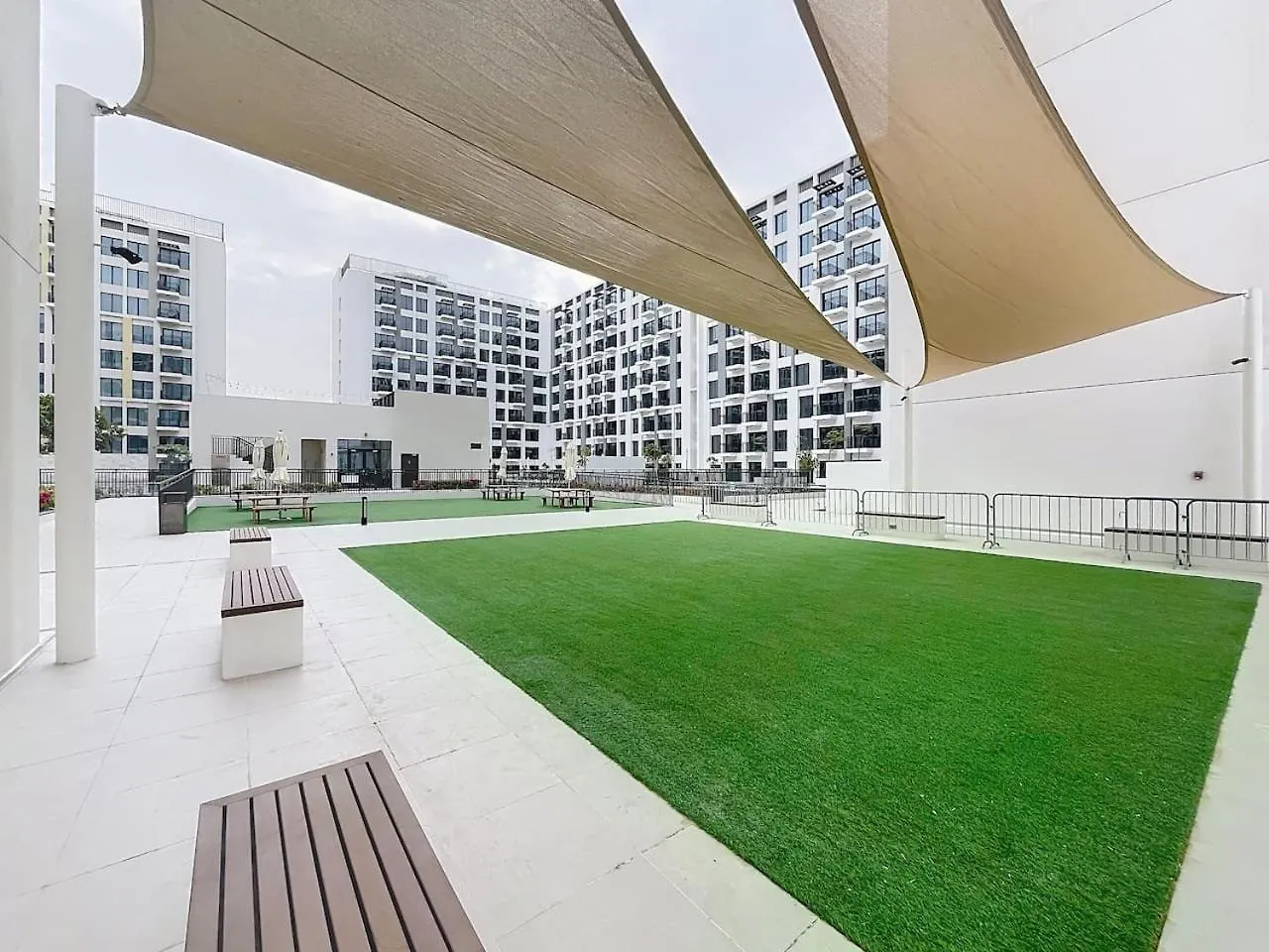Una Tower - Peaceful One Bedroom In Townsquare Dubai 0*,  United Arab Emirates